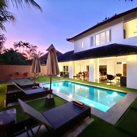Villa Julia | Heart Of Seminyak | 350M Beach Zewnętrze zdjęcie