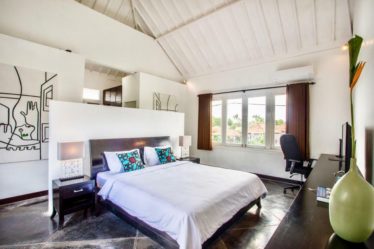 Villa Julia | Heart Of Seminyak | 350M Beach Zewnętrze zdjęcie